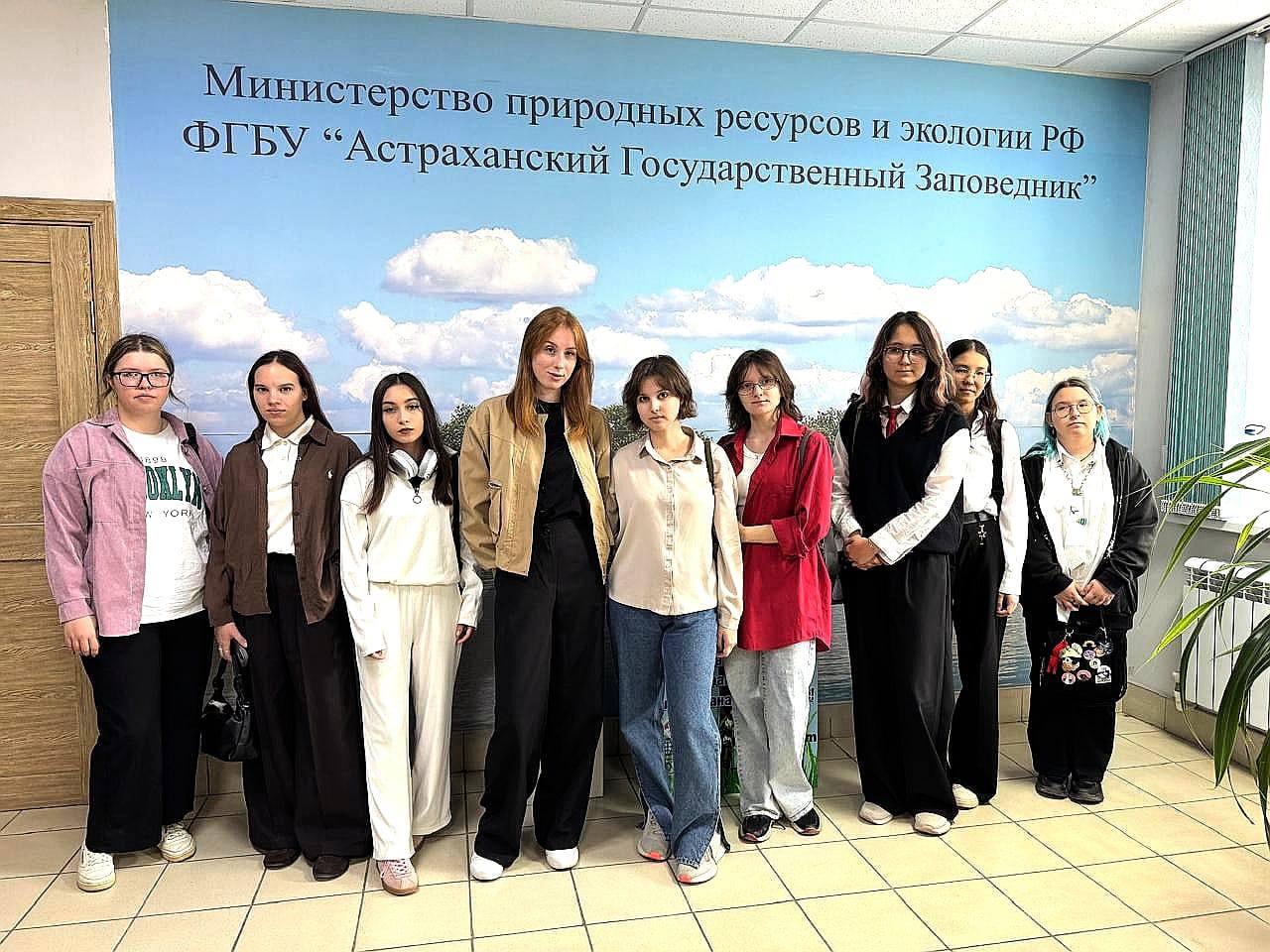 Экологи-первокурсники АГПК присоединились к обсуждению глобальной проблемы загрязнения